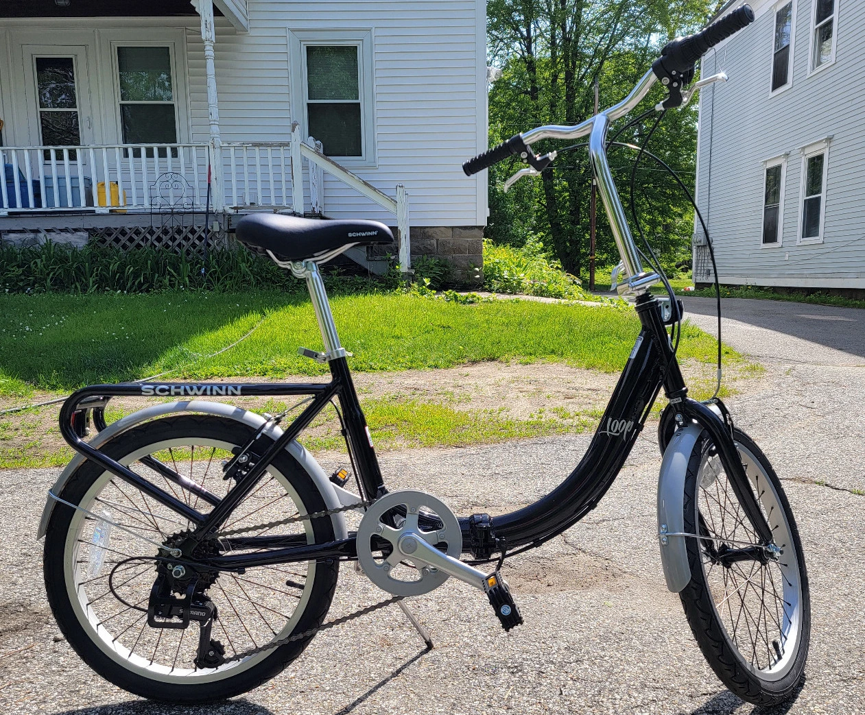 Schwinn Loop Folding Bike: A Sturdy And Durable Choice For Short Trips