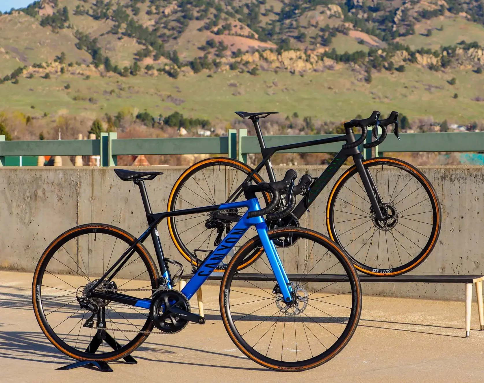 Canyon Ultimate CFR 2025 Review: Fast, Light, and Overrated?